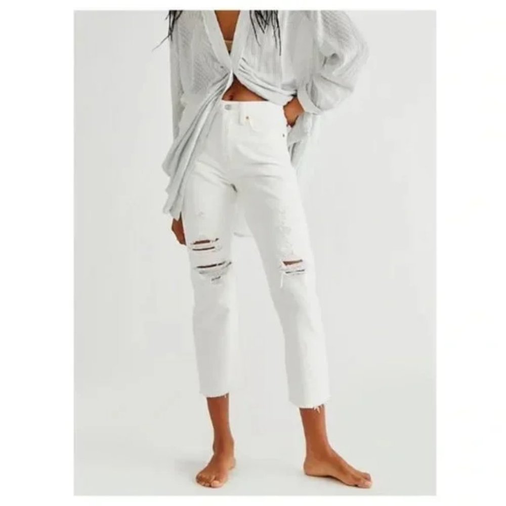 Levis White Wedgie Straight Jeans SZ. 25